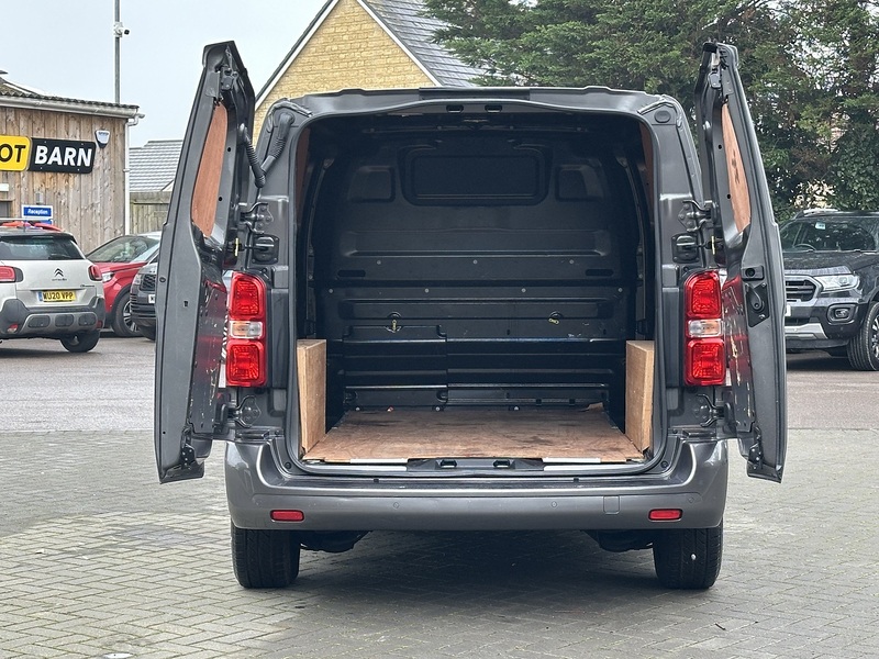 Vauxhall Vivaro Turbo D 2700 Pro - U2144