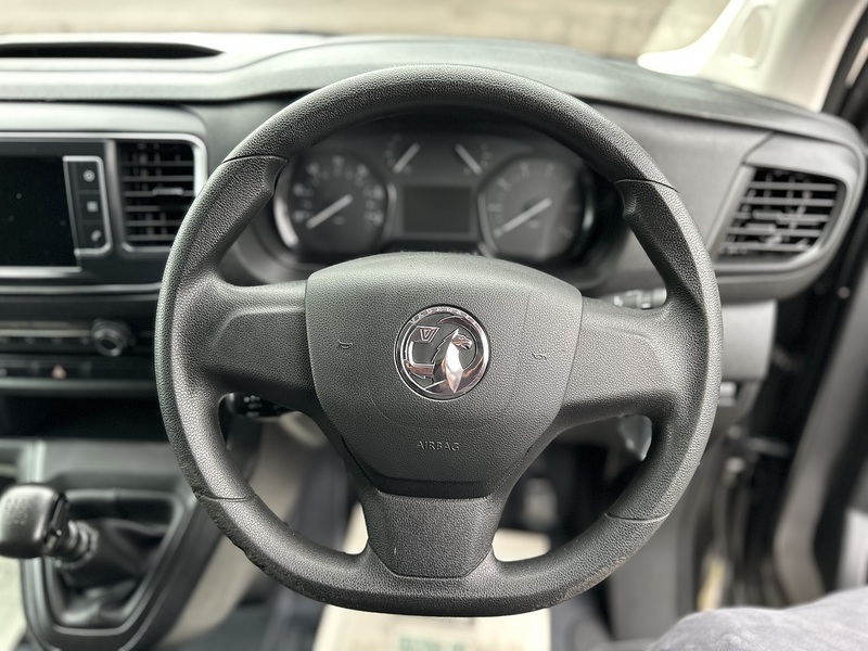 Vauxhall Vivaro Turbo D 2700 Pro - U2144