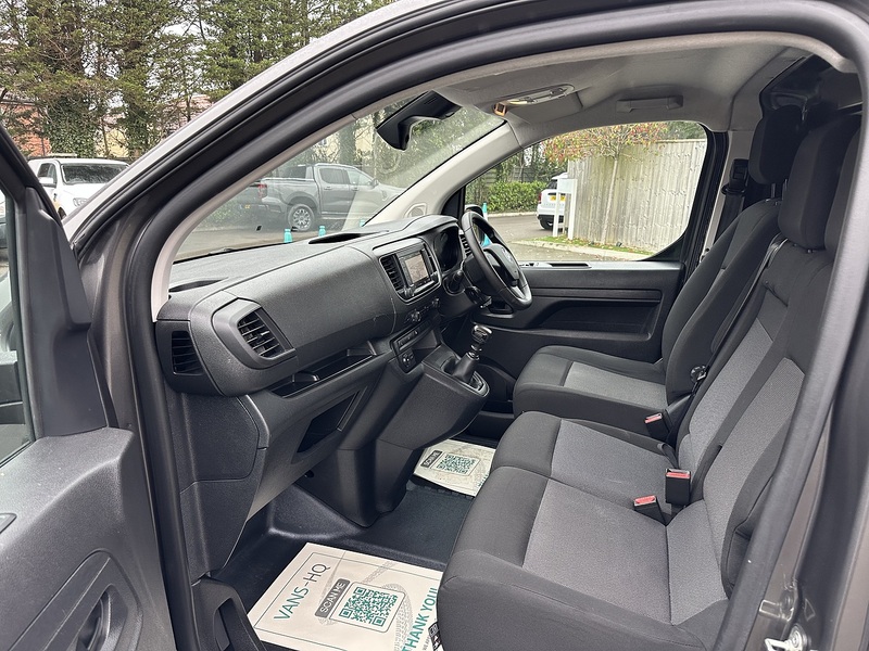 Vauxhall Vivaro Turbo D 2700 Pro - U2144