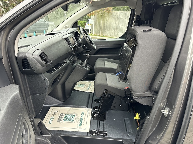 Vauxhall Vivaro Turbo D 2700 Pro - U2144