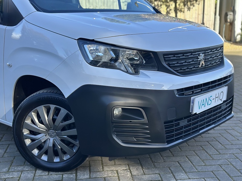 Peugeot Partner BlueHDi 1000 Professional Premium - U2159