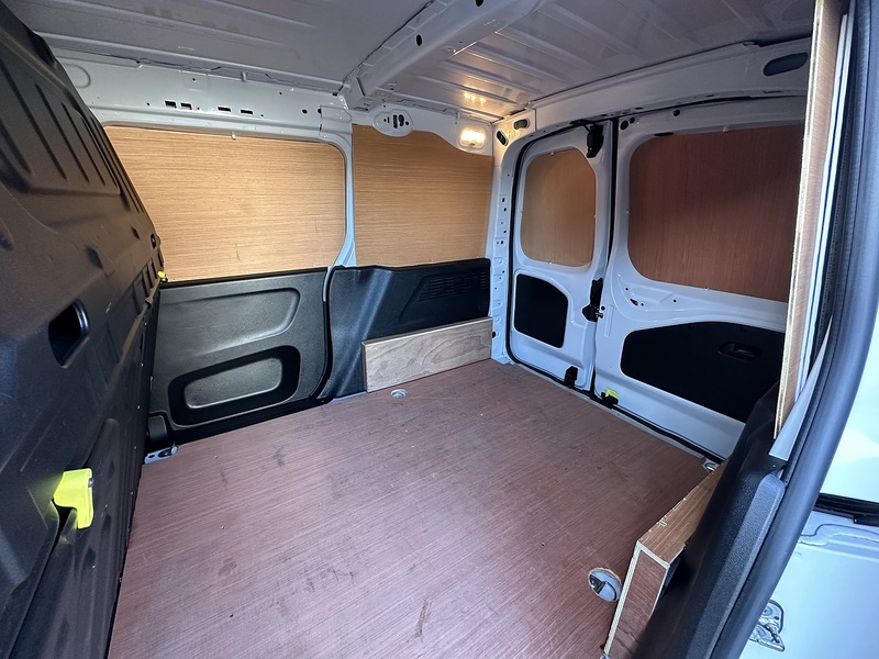 Peugeot Partner BlueHDi 1000 Professional Premium - U2159