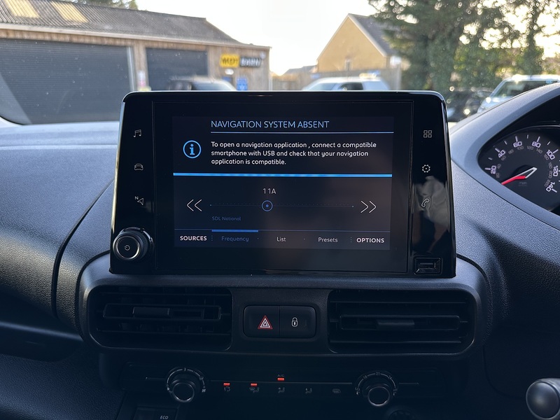 Peugeot Partner BlueHDi 1000 Professional Premium - U2159