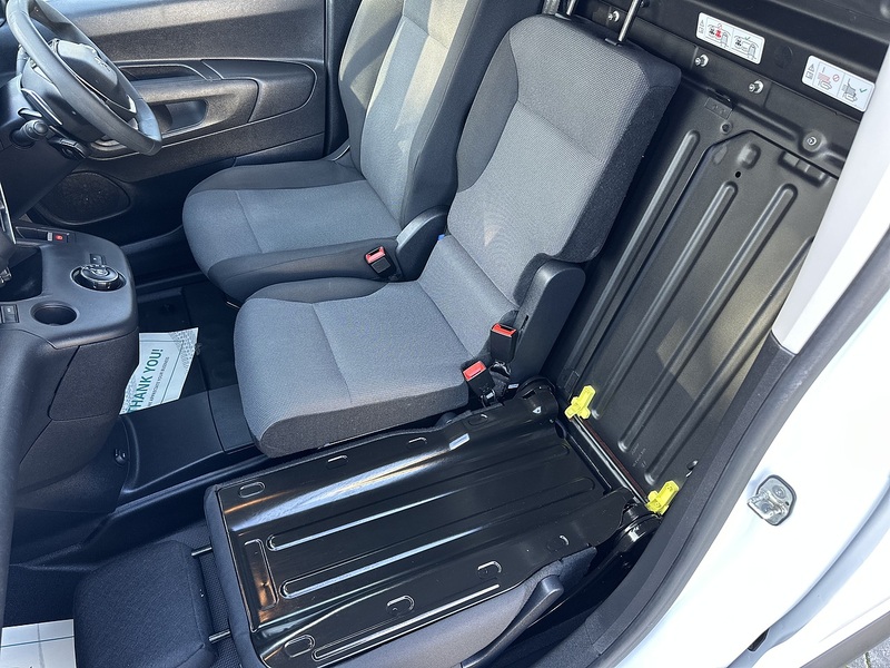 Peugeot Partner BlueHDi 1000 Professional Premium - U2159