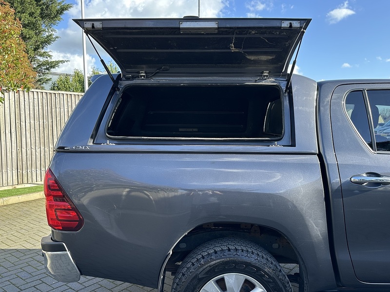 Toyota Hilux D-4D Icon - U2162