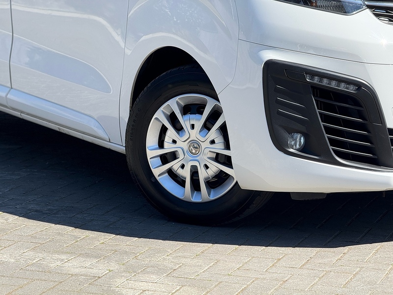 Vauxhall Vivaro Turbo D 3100 Sportive - U2163