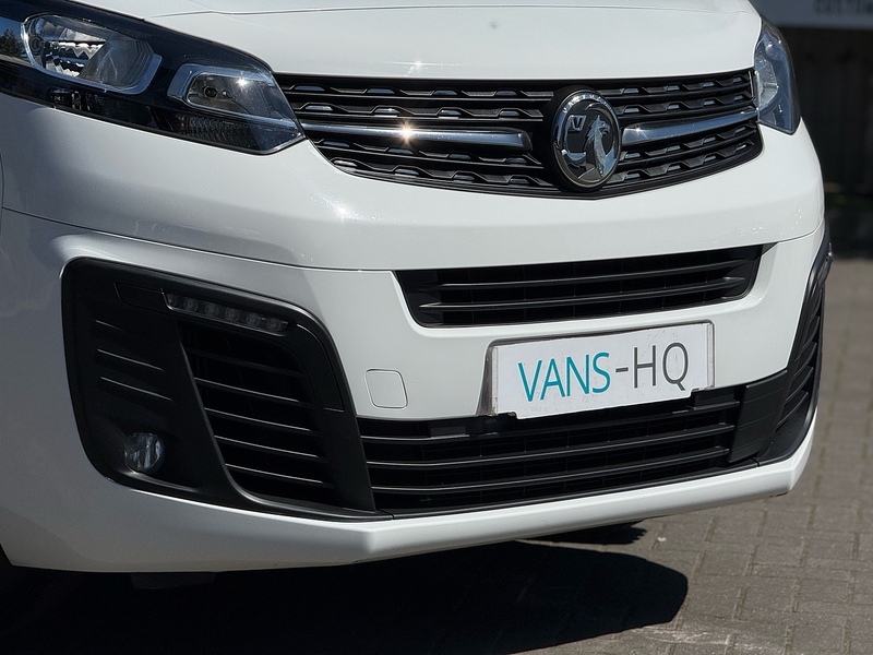 Vauxhall Vivaro Turbo D 3100 Sportive - U2163