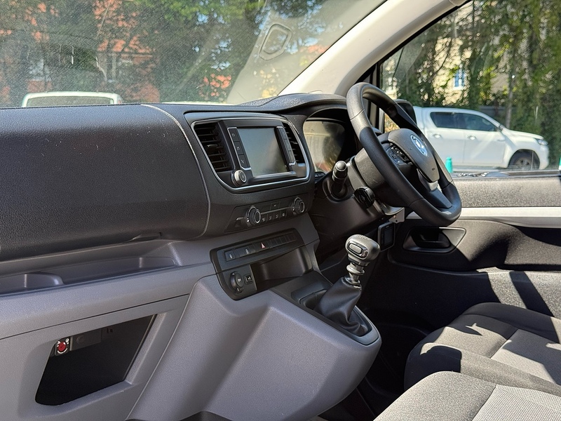 Vauxhall Vivaro Turbo D 3100 Sportive - U2163