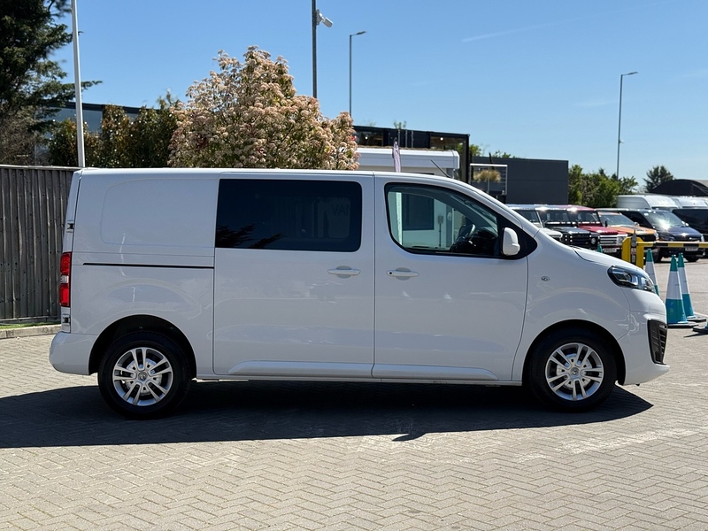 Vauxhall Vivaro Turbo D 3100 Sportive - U2163