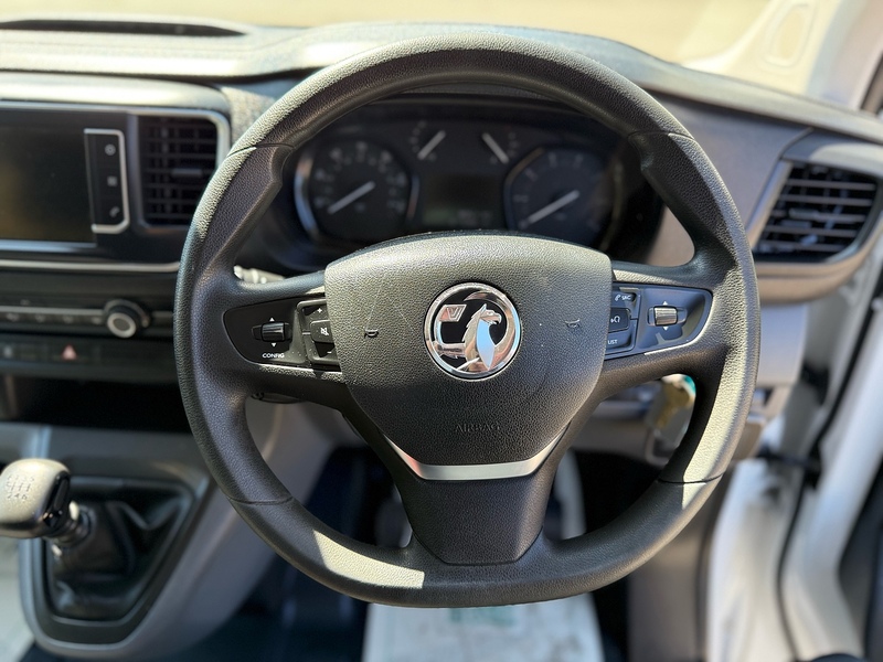 Vauxhall Vivaro Turbo D 3100 Sportive - U2163