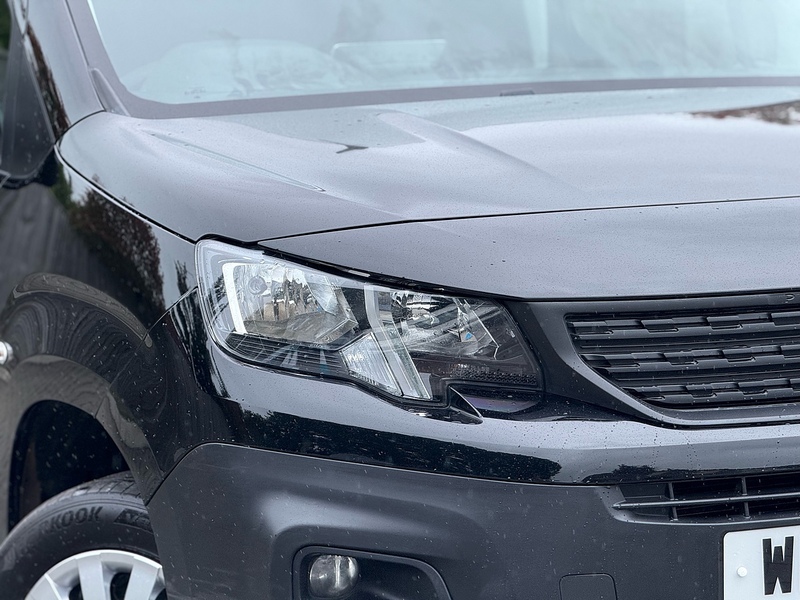 Peugeot Partner BlueHDi 950 Professional Premium - U2165