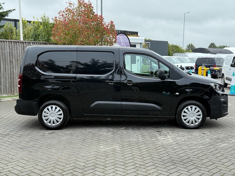 Peugeot Partner BlueHDi 950 Professional Premium - U2165