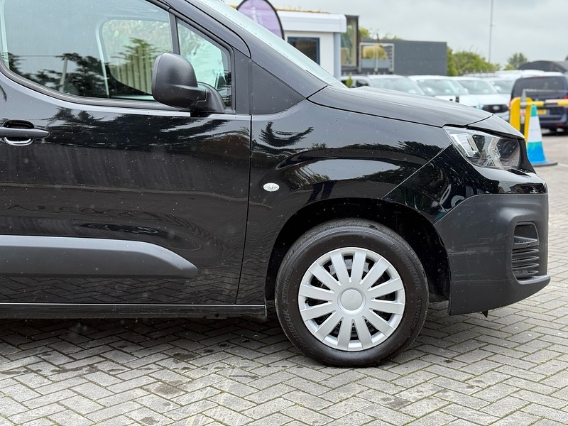 Peugeot Partner BlueHDi 950 Professional Premium - U2165