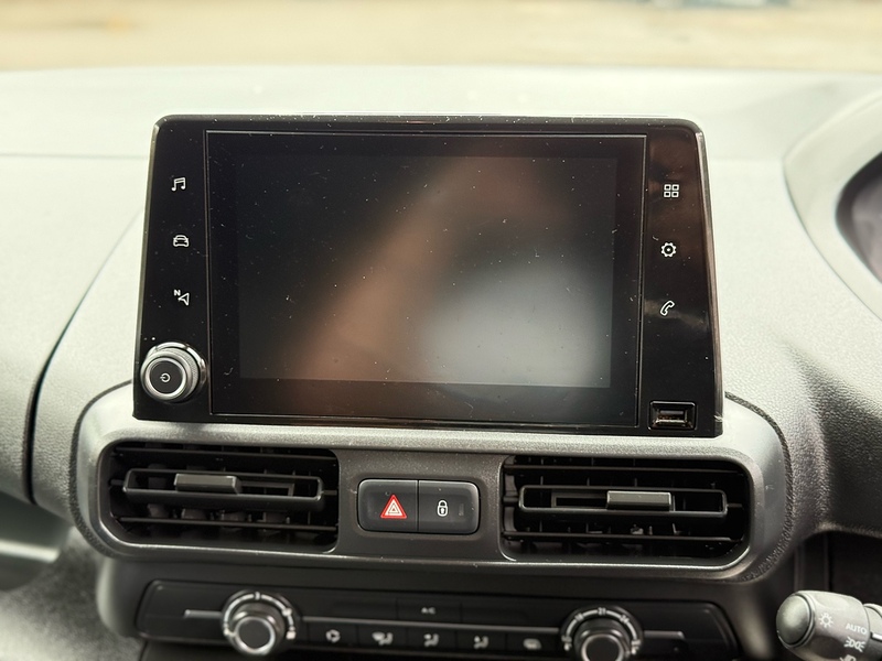 Peugeot Partner BlueHDi 950 Professional Premium - U2165