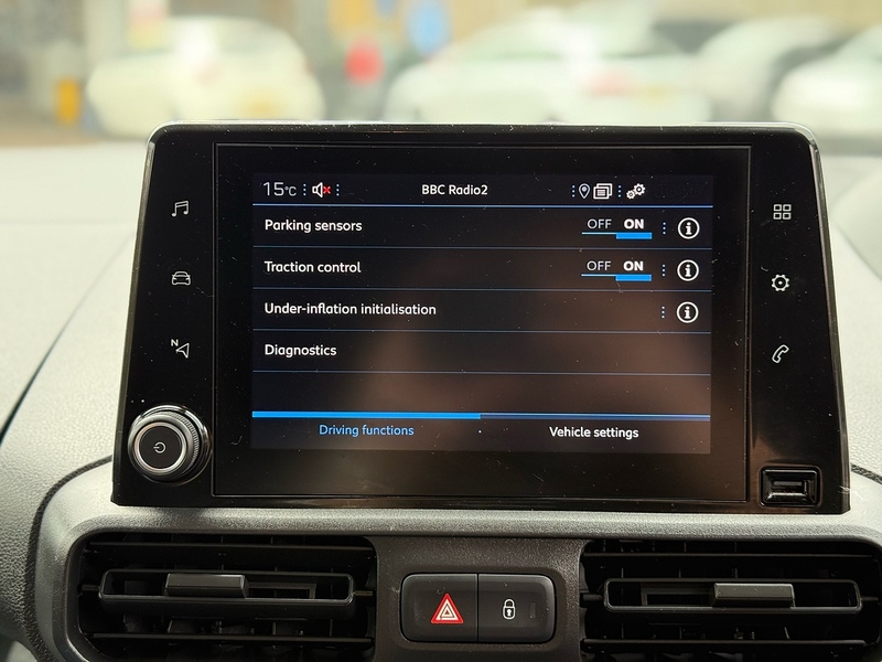 Peugeot Partner BlueHDi 950 Professional Premium - U2165