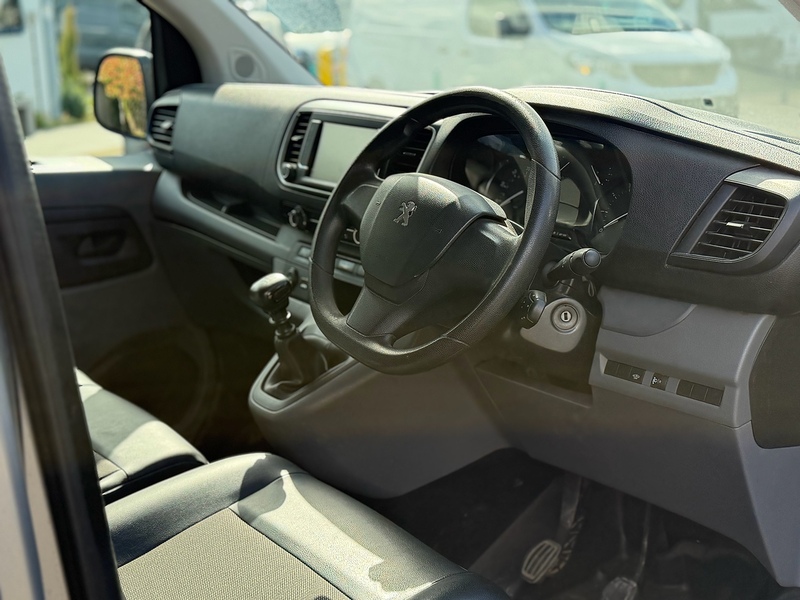 Peugeot Expert BlueHDi 1400 Professional - U2168