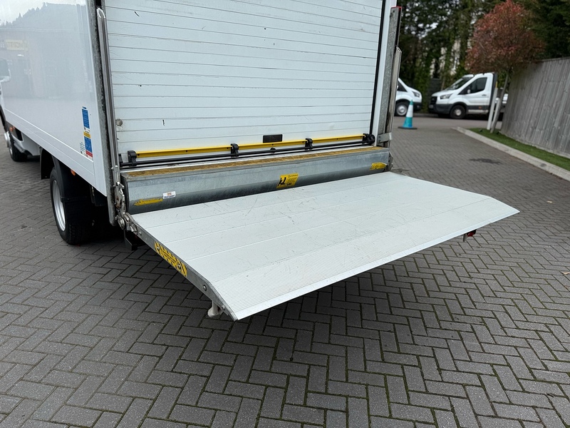 Ford Transit 350 EcoBlue Leader - U2175