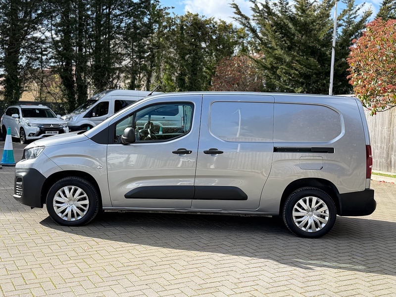 Peugeot Partner BlueHDi 950 Professional Premium - U2176