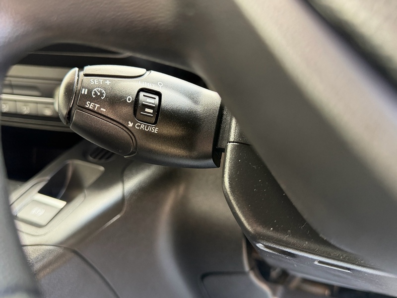 Peugeot Partner BlueHDi 950 Professional Premium - U2176