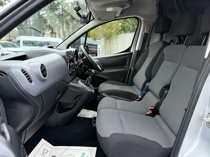 Peugeot Partner BlueHDi 854 SE - U2180