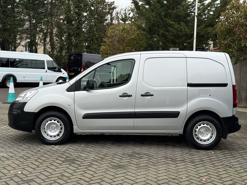 Peugeot Partner BlueHDi 854 SE - U2180