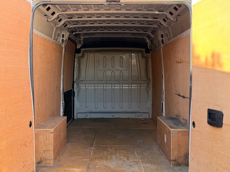 Peugeot Boxer BlueHDi 335 Professional Premium + - U2192
