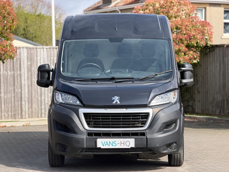 Peugeot Boxer BlueHDi 335 Professional - U2196