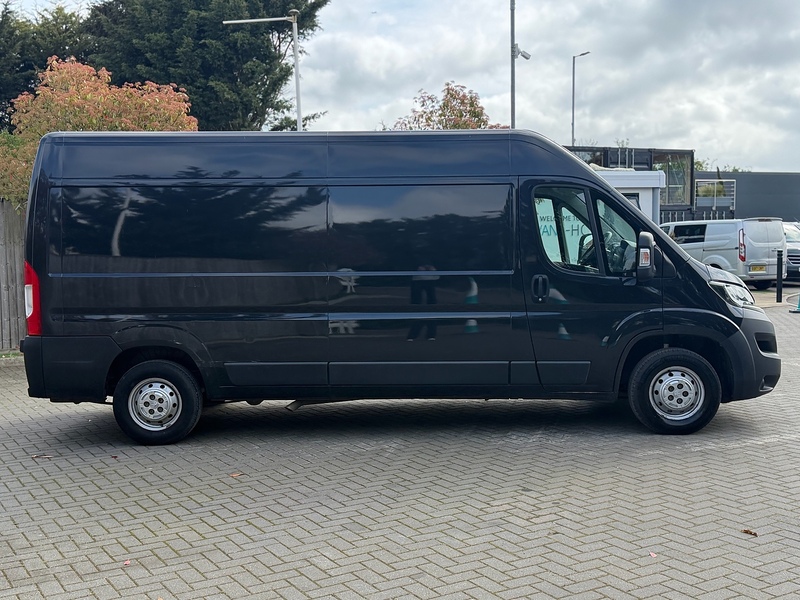 Peugeot Boxer BlueHDi 335 Professional - U2196