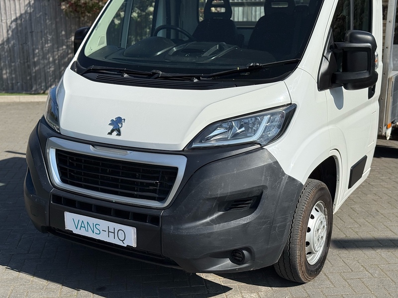 Peugeot Boxer 12 Ft Dropside BlueHDi 335 S - U2237