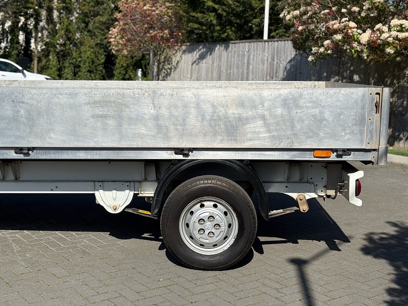 Peugeot Boxer 12 Ft Dropside BlueHDi 335 S - U2237