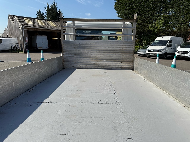 Peugeot Boxer 12 Ft Dropside BlueHDi 335 S - U2237
