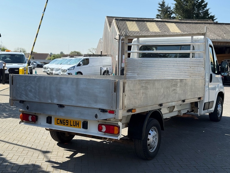 Peugeot Boxer 12 Ft Dropside BlueHDi 335 S - U2237