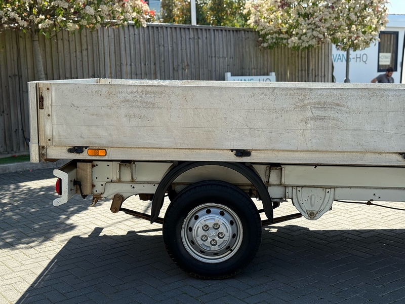 Peugeot Boxer 12 Ft Dropside BlueHDi 335 S - U2237