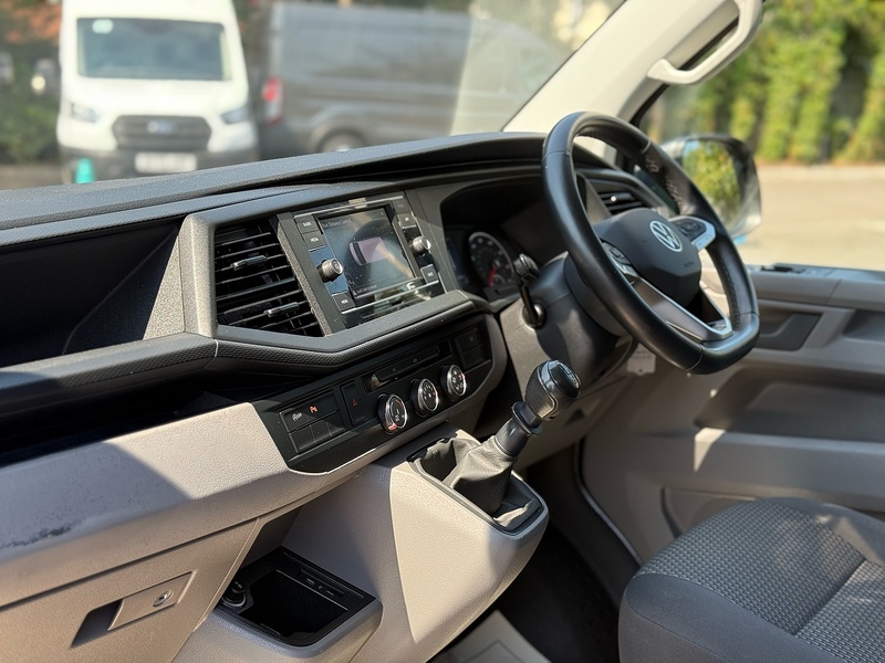 Volkswagen Transporter TDI T28 Highline - U2241
