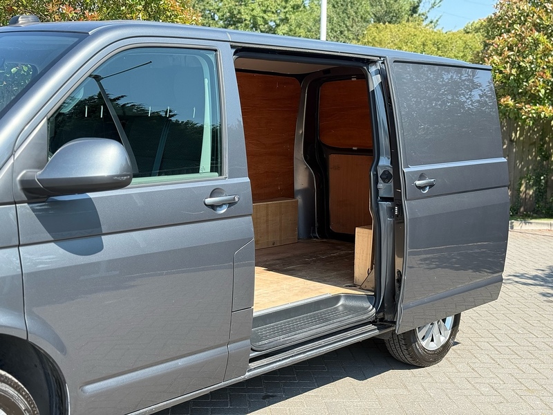 Volkswagen Transporter TDI T28 Highline - U2241