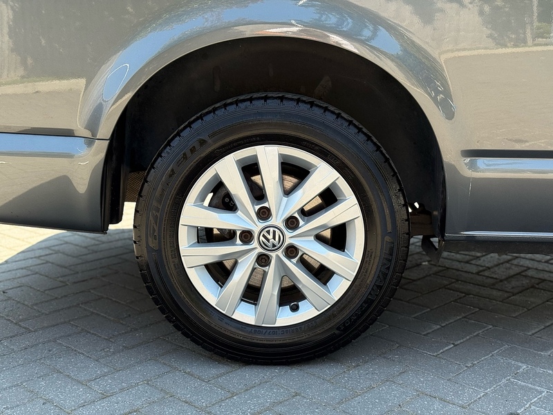 Volkswagen Transporter TDI T28 Highline - U2241