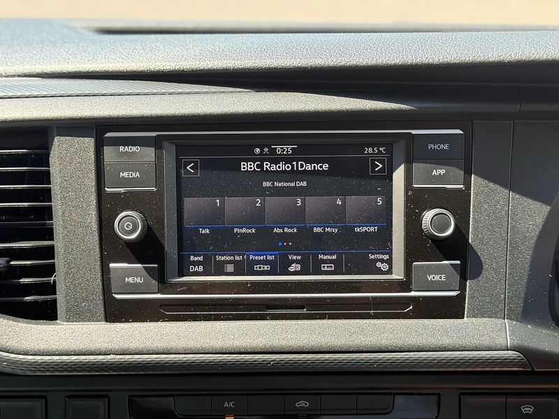 Volkswagen Transporter TDI T28 Highline - U2241