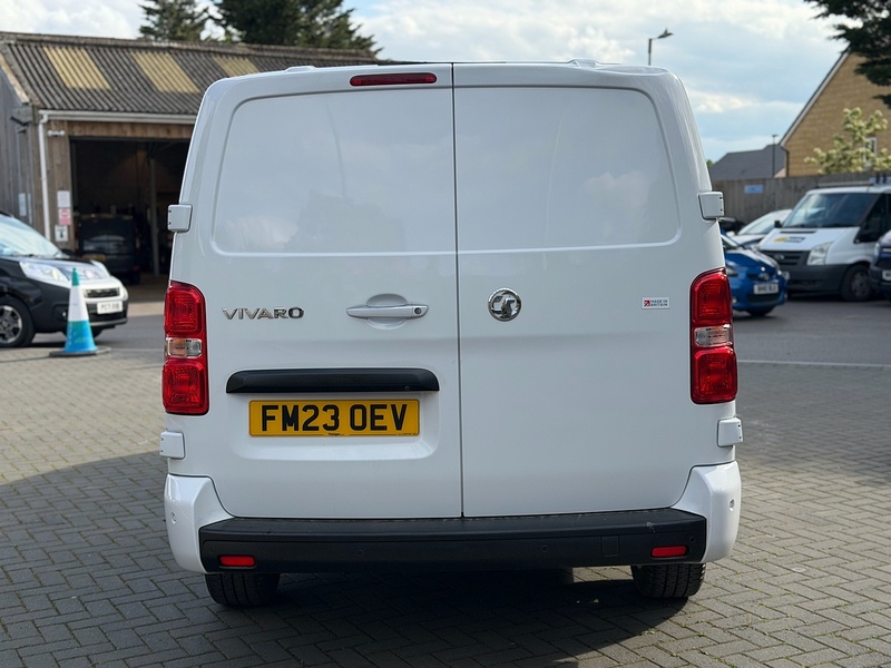Vauxhall Vivaro Turbo D 3100 Pro - U2258