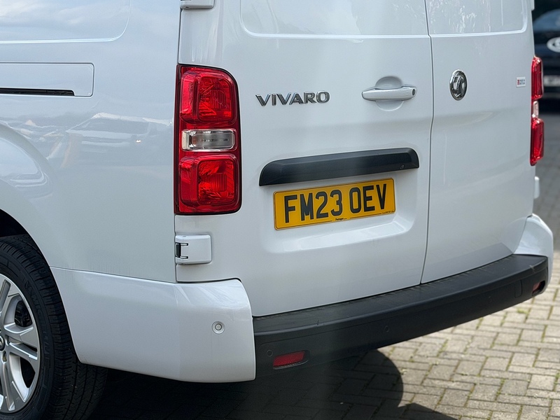 Vauxhall Vivaro Turbo D 3100 Pro - U2258