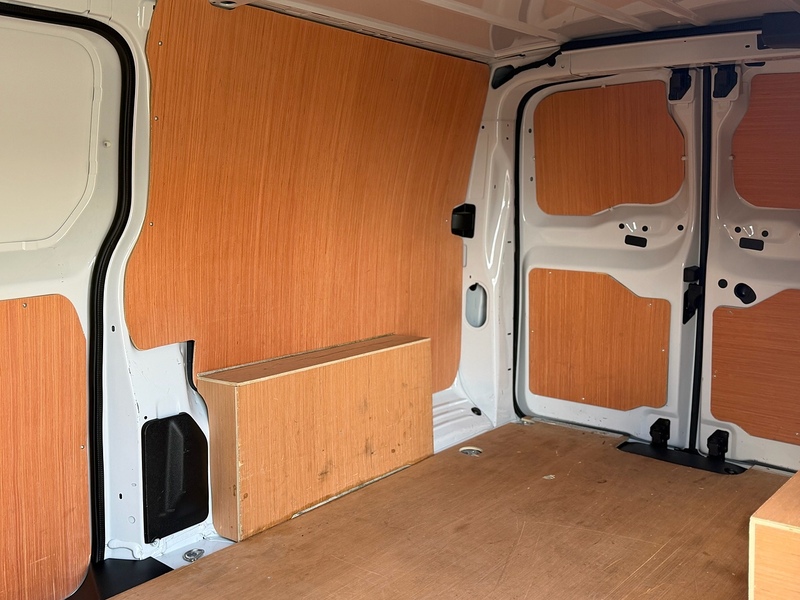 Vauxhall Vivaro Turbo D 3100 Pro - U2258