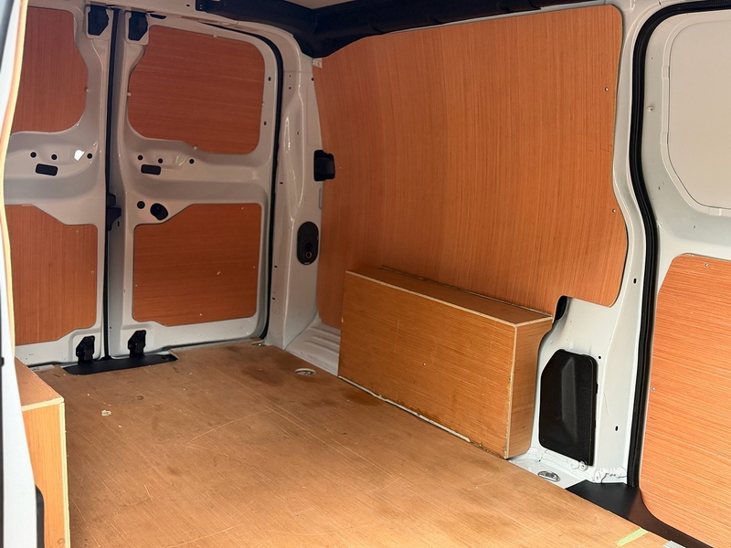 Vauxhall Vivaro Turbo D 3100 Pro - U2258