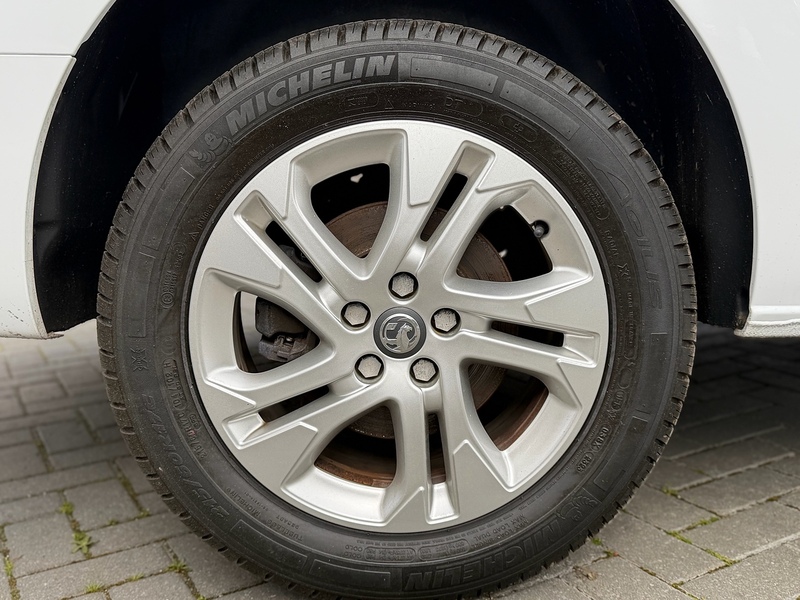 Vauxhall Vivaro Turbo D 3100 Pro - U2258
