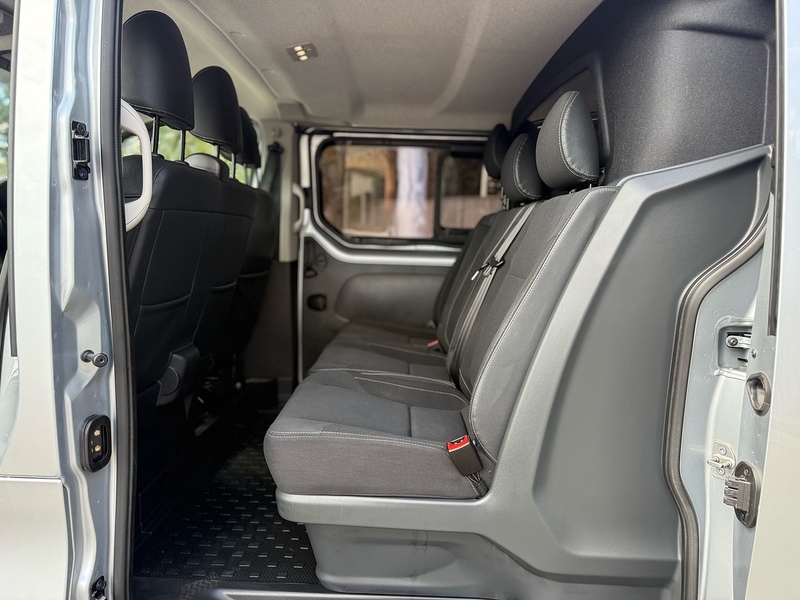 Renault Trafic dCi Blue LL30 Sport - U2259