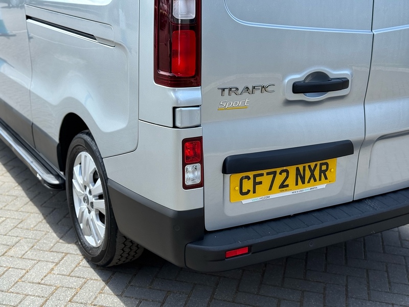 Renault Trafic dCi Blue LL30 Sport - U2259