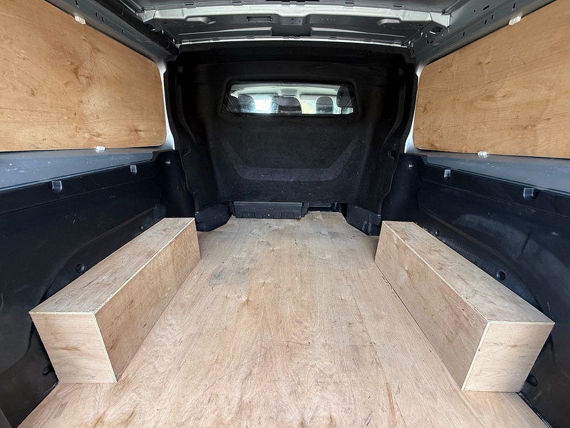 Renault Trafic dCi Blue LL30 Sport - U2259