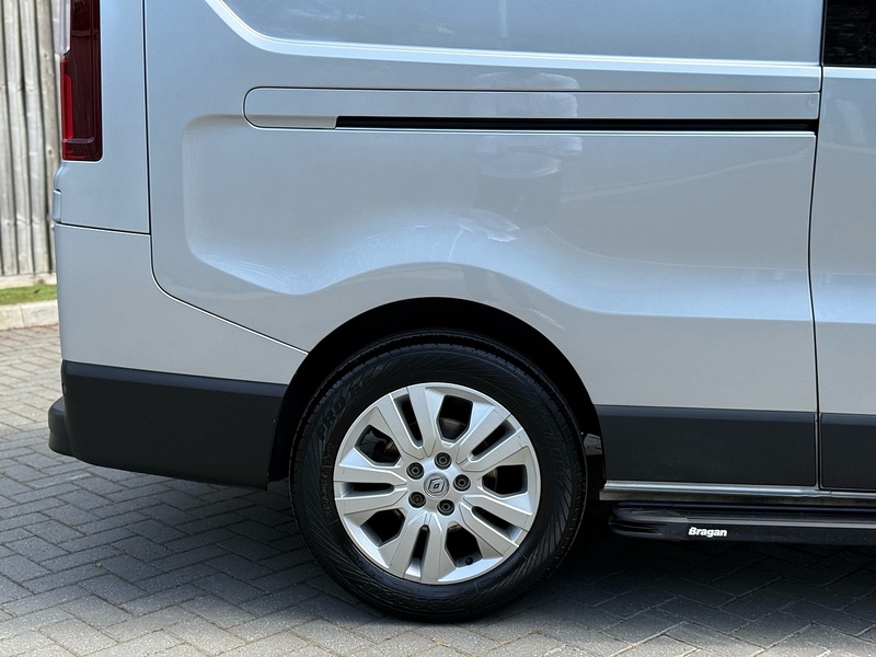 Renault Trafic dCi Blue LL30 Sport - U2259