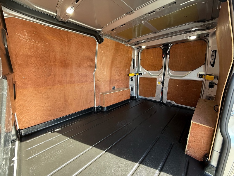 Ford Transit Custom 300 EcoBlue Limited - U2271