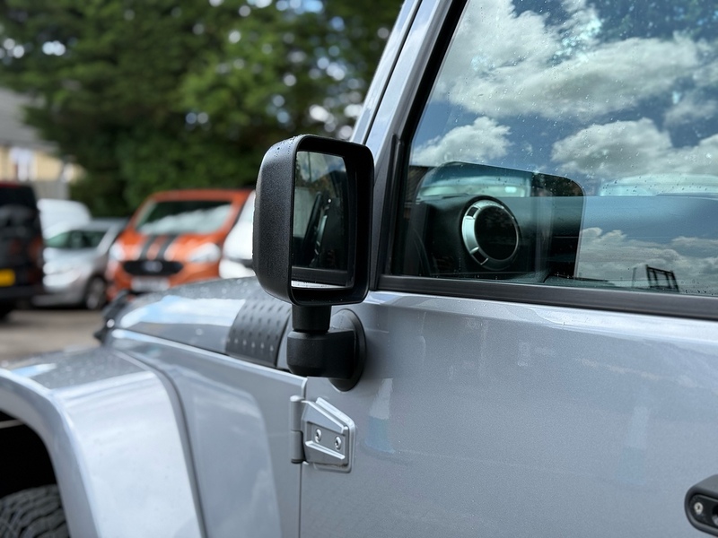 Jeep Wrangler CRD Overland - U2272