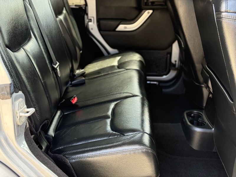 Jeep Wrangler CRD Overland - U2272