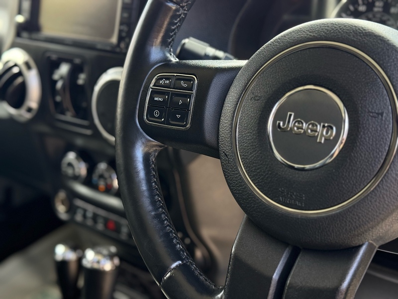 Jeep Wrangler CRD Overland - U2272